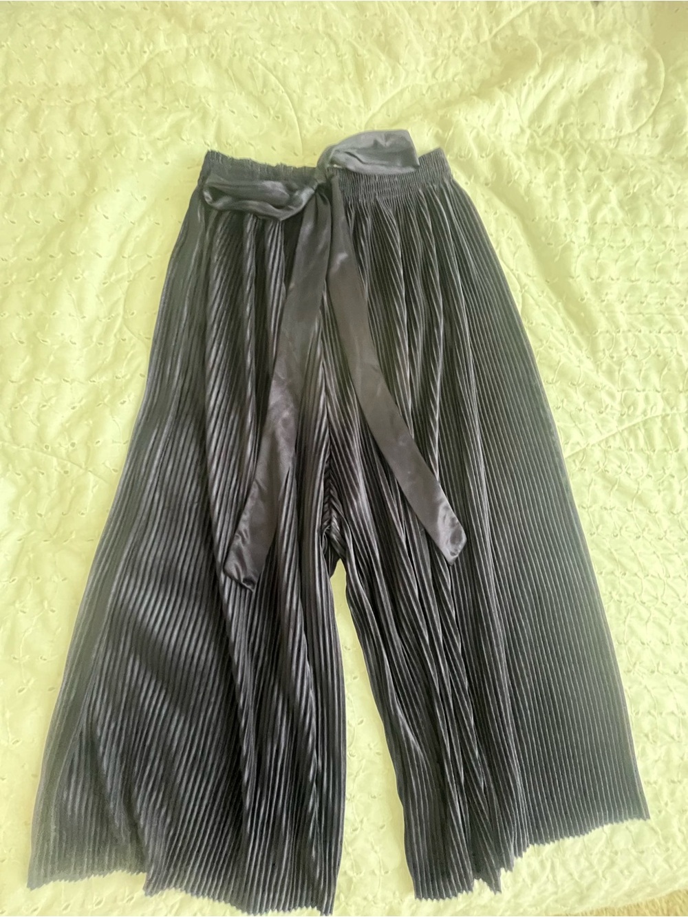 Pleated Wide-Leg Satin Tie-Waist Pants - dark royal purple